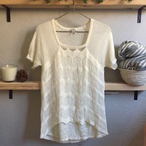 Chico’s White Woven Short Sleeve Shirt